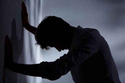 افسردگی بیماری فراگیر روانپزشکی و نیازمند درمان تخصصی