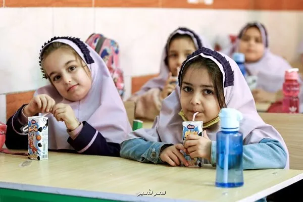 آیا سال جاری دانش آموزان در مدرسه شیر می خورند!